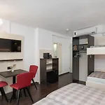 Hotel Derby - Self Check-in 3*