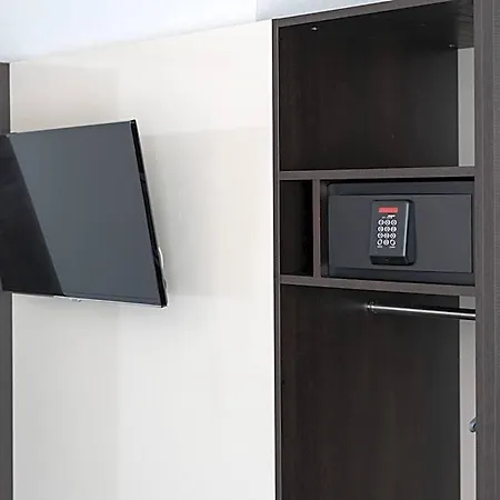 Derby - Self Check-in فندق