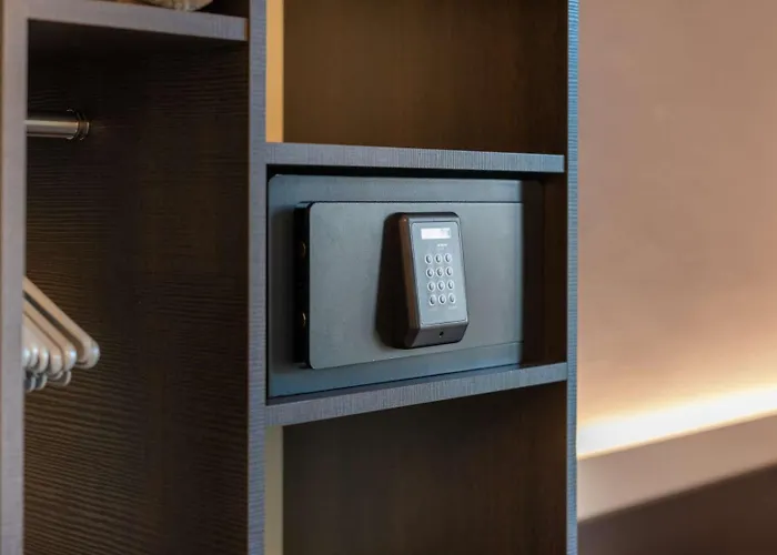 Hotel Derby - Self Check-in 3*