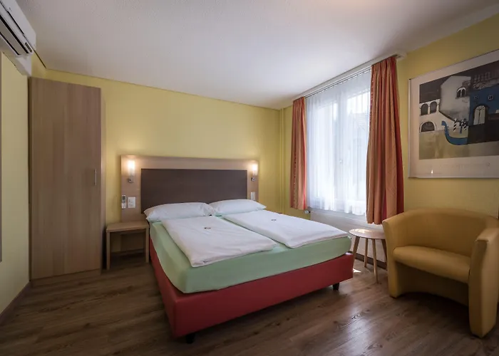 Derby - Self Check-in 3* إنترلاكن