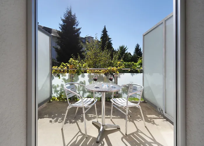 Derby - Self Check-in 3* إنترلاكن