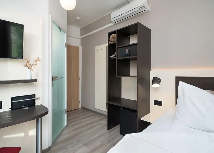 Derby - Self Check-in 3*