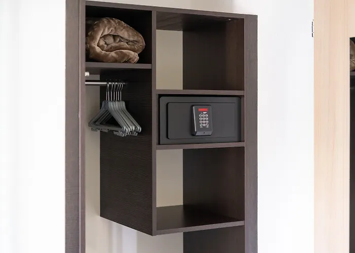 Derby - Self Check-in 3* Interlaken