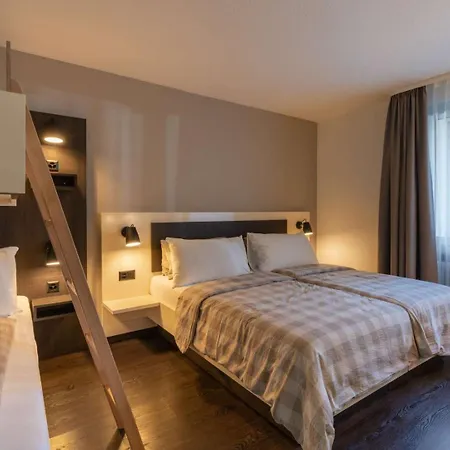 Derby - Self Check-in 3* Entrelagos