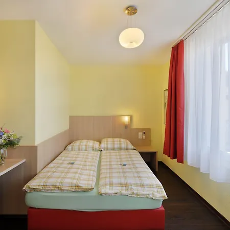 Derby - Self Check-in Hotel 3*