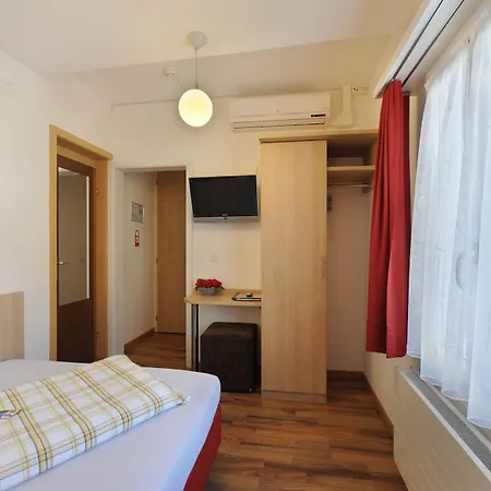 Derby - Self Check-in