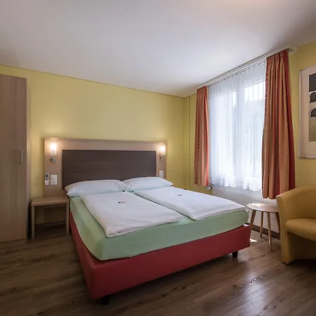 Derby - Self Check-in 3* Entrelagos