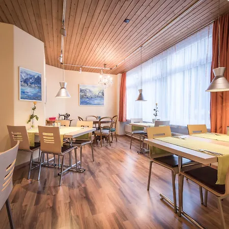 Derby - Self Check-in Hotel 3*