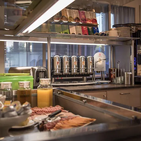 Derby - Self Check-in Hotel 3*