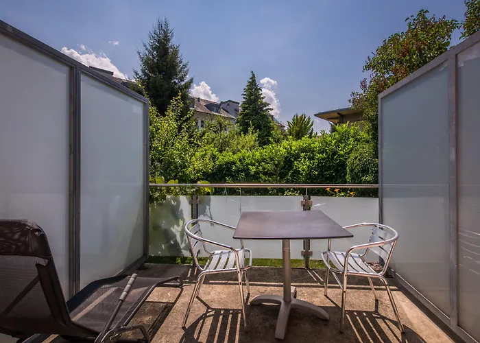 Hotel Derby - Self Check-in Entrelagos