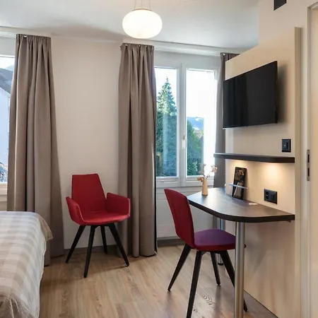 Hotel Derby 3*
