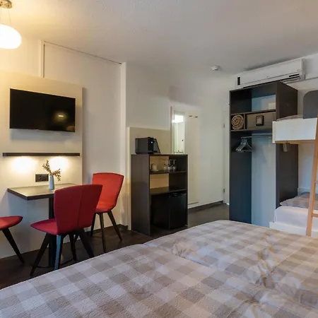 Hotel Derby 3*
